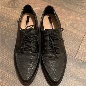 Black Leather Tahari heeled loafers